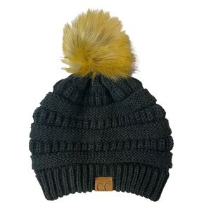 Womens C.c Exclusives Black Pom Beanie One Size